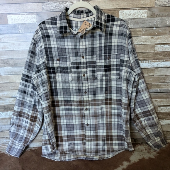 Kansas City Chiefs Upcycled Handcrafted Dip Dye Bleach Button Down Shirt - Picture 10 of 15